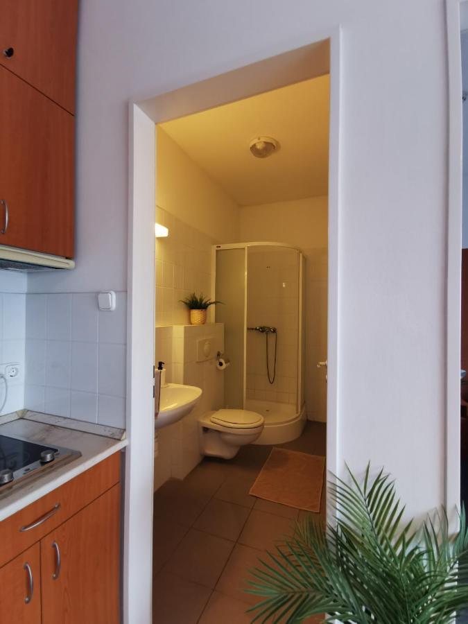 Hid Ifjusagi Szallo Hostel Dunaujvaros Bagian luar foto